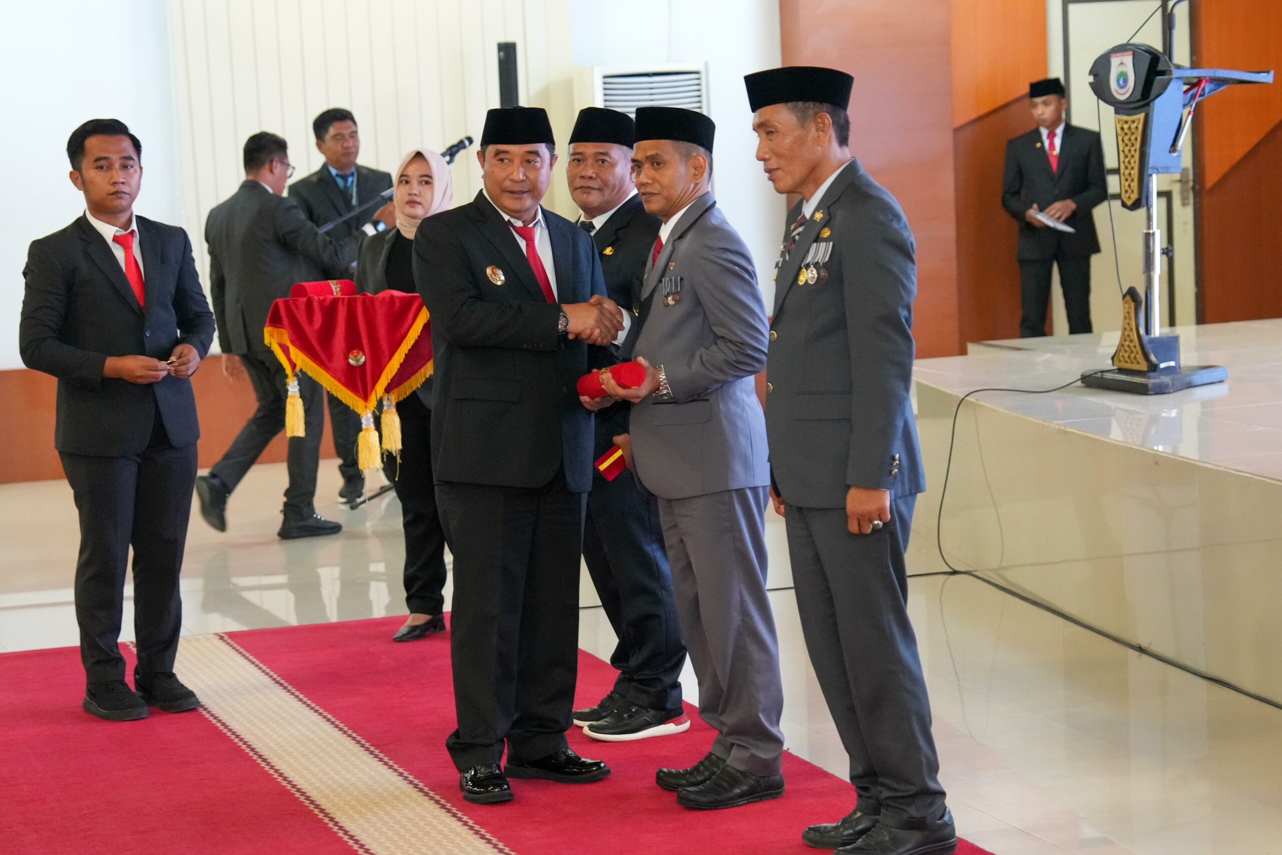 PJ Gubernur Sulbar Bahtiar Baharuddin Resmi Melantik Pjs Bupati di Tiga Kabupaten